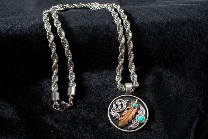 TWİSTER Mens 24" Necklace Feather Pendant Turquoise